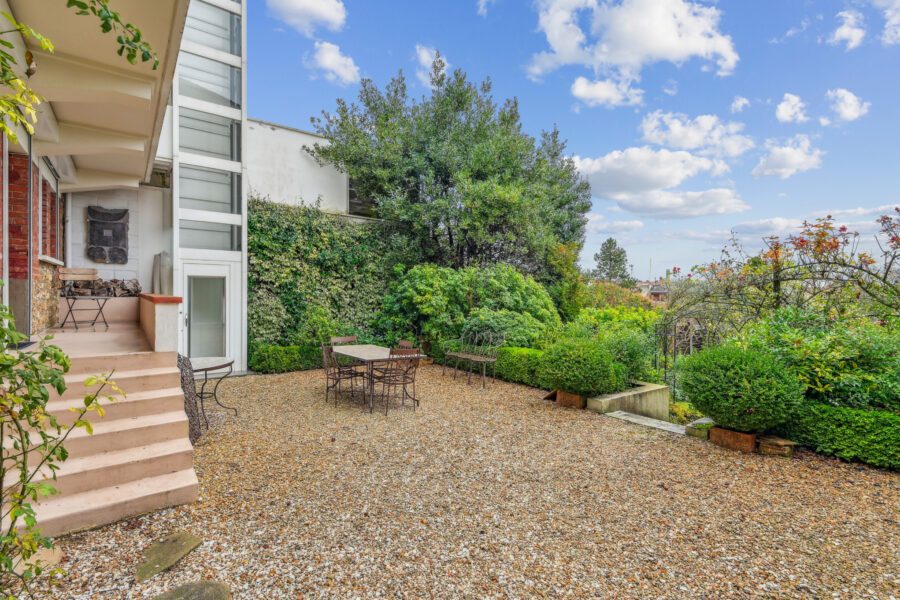 Maison à vendre à Suresnes
