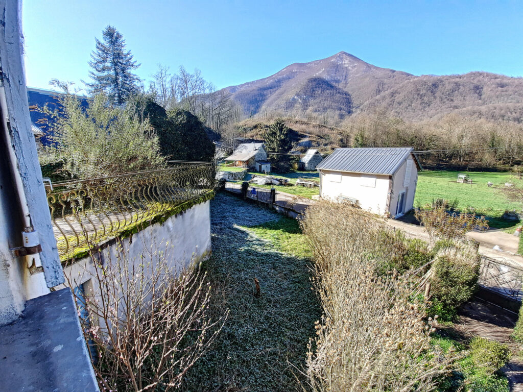 Maison 2 chambres avec vue sur les montagnes  – 3 pièces – 2 chambres – 63 m²