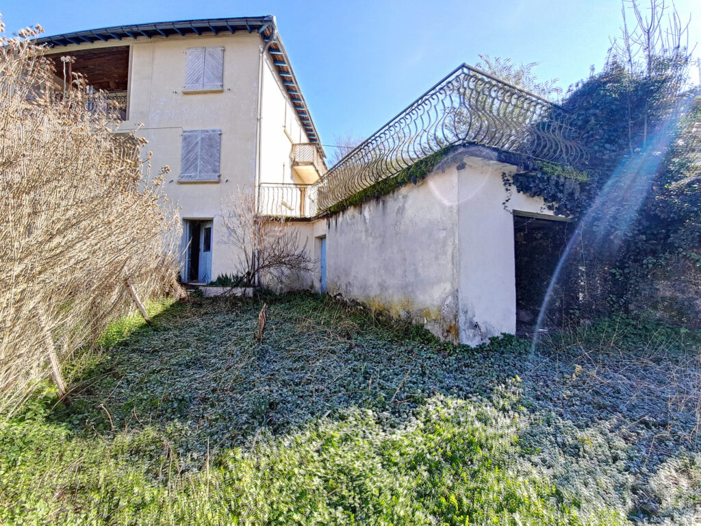 Maison 2 chambres avec vue sur les montagnes  – 3 pièces – 2 chambres – 63 m²