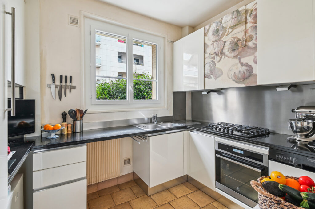 Suresnes (92) – Demeure de prestige avec vue sur Paris – 7 pièces – 5 chambres – 300 m²