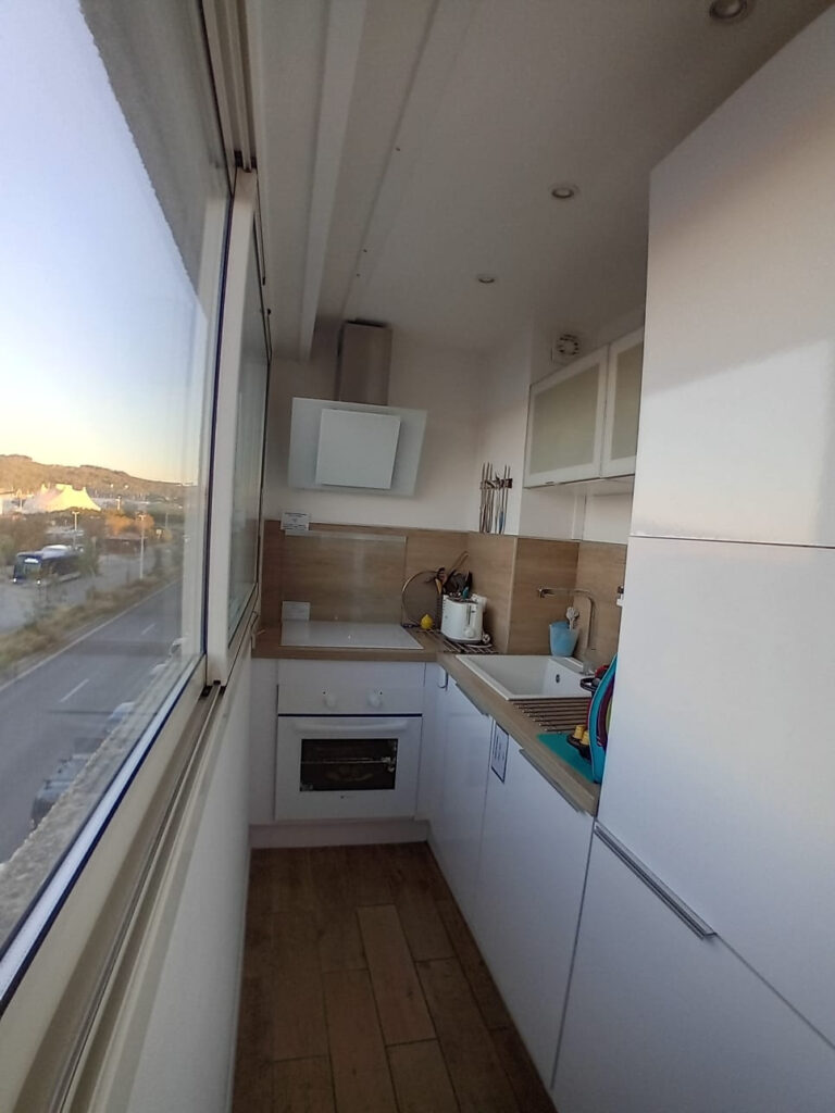 STUDIO VUE MER PLEIN COEUR DES SABLETTES  – 1 pièce – NR chambres – 19 m²