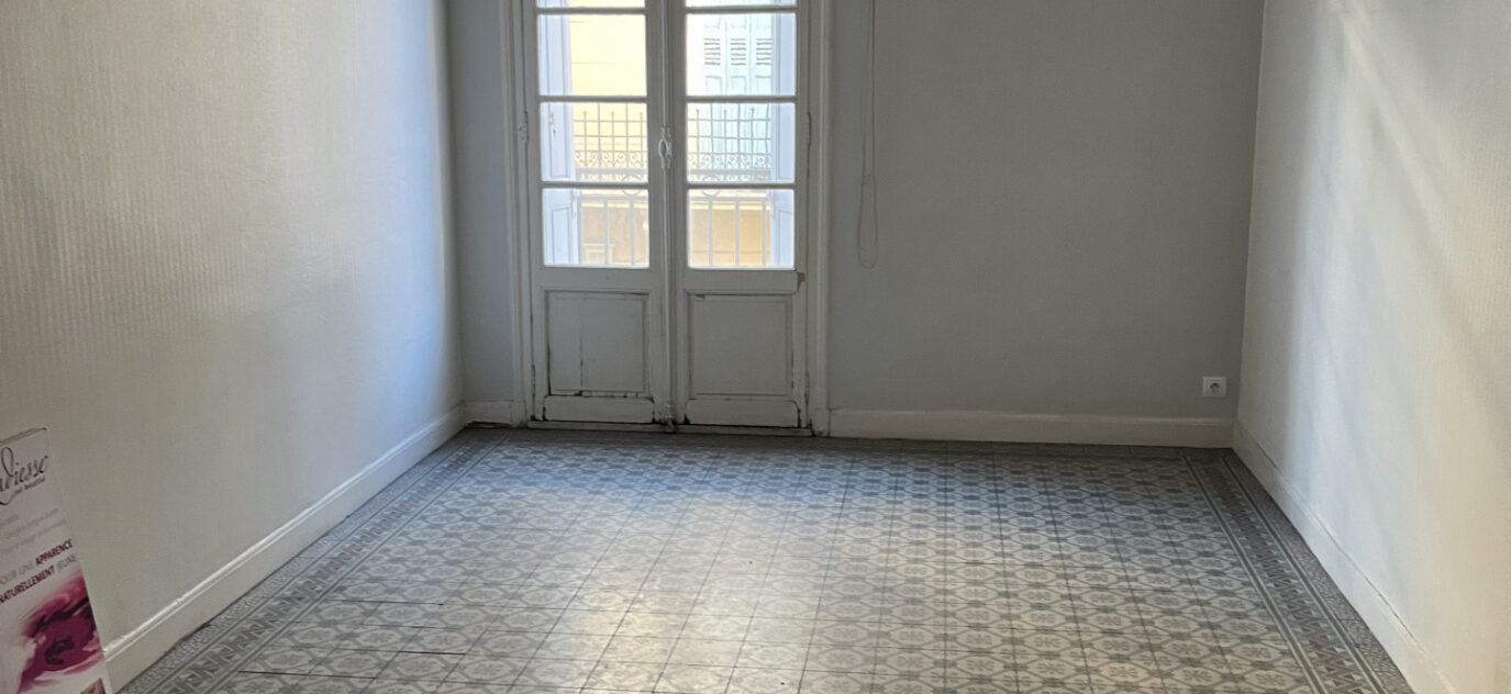 APPARTEMENT BOURGEOIS F3/4 – 4 pièces – 2 chambres – 96 m²