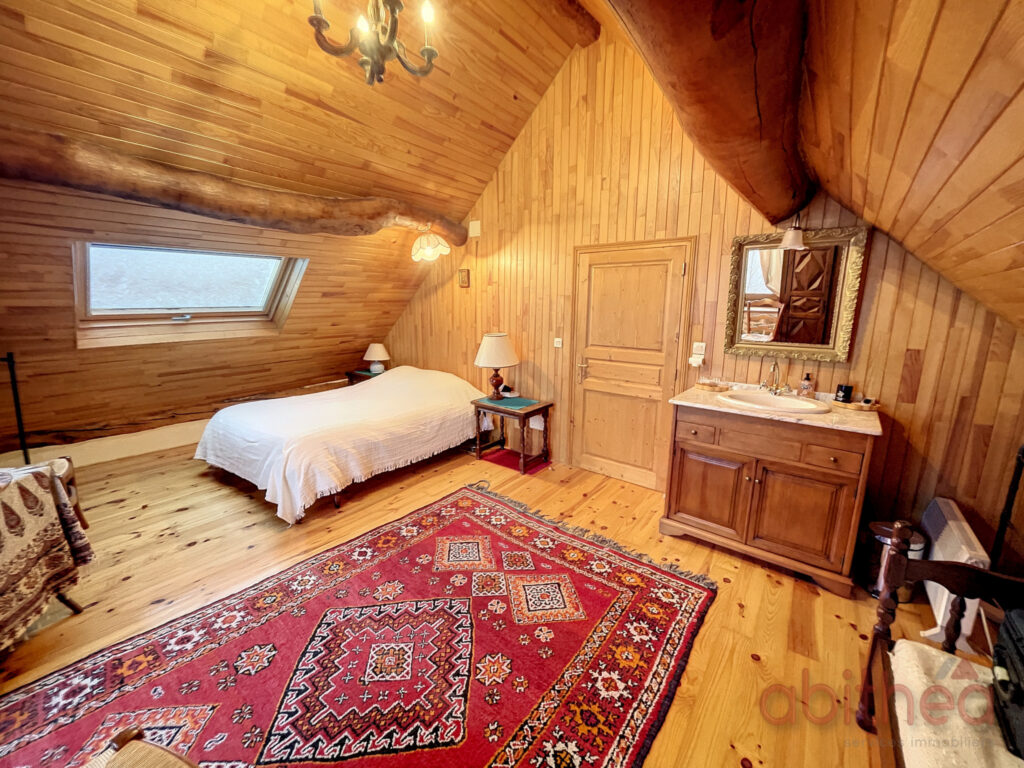 Maison en pierre de 170m2 avec vue  – 6 pièces – 4 chambres – 170 m²