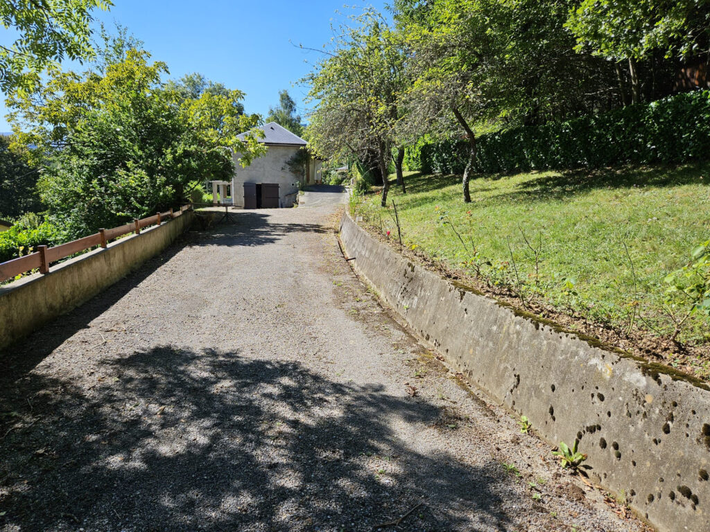 Maison avec vue sur les montagnes – 5 pièces – 4 chambres – 88 m²