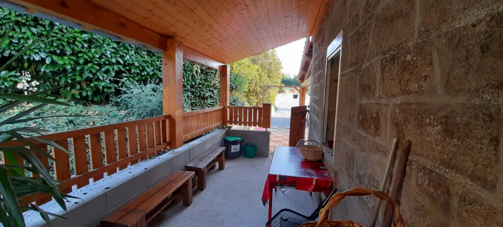 Maison / Villa d’exception sur les hauteurs de AUBUSSON (7km – 4 pièces – 2 chambres – 90 m²