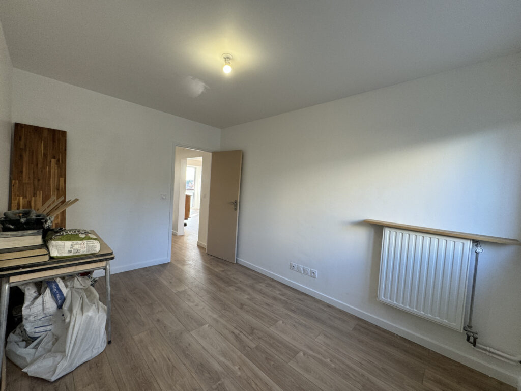 Appartement 4 pièces entièrement rénové – 4 pièces – 3 chambres – 74 m²