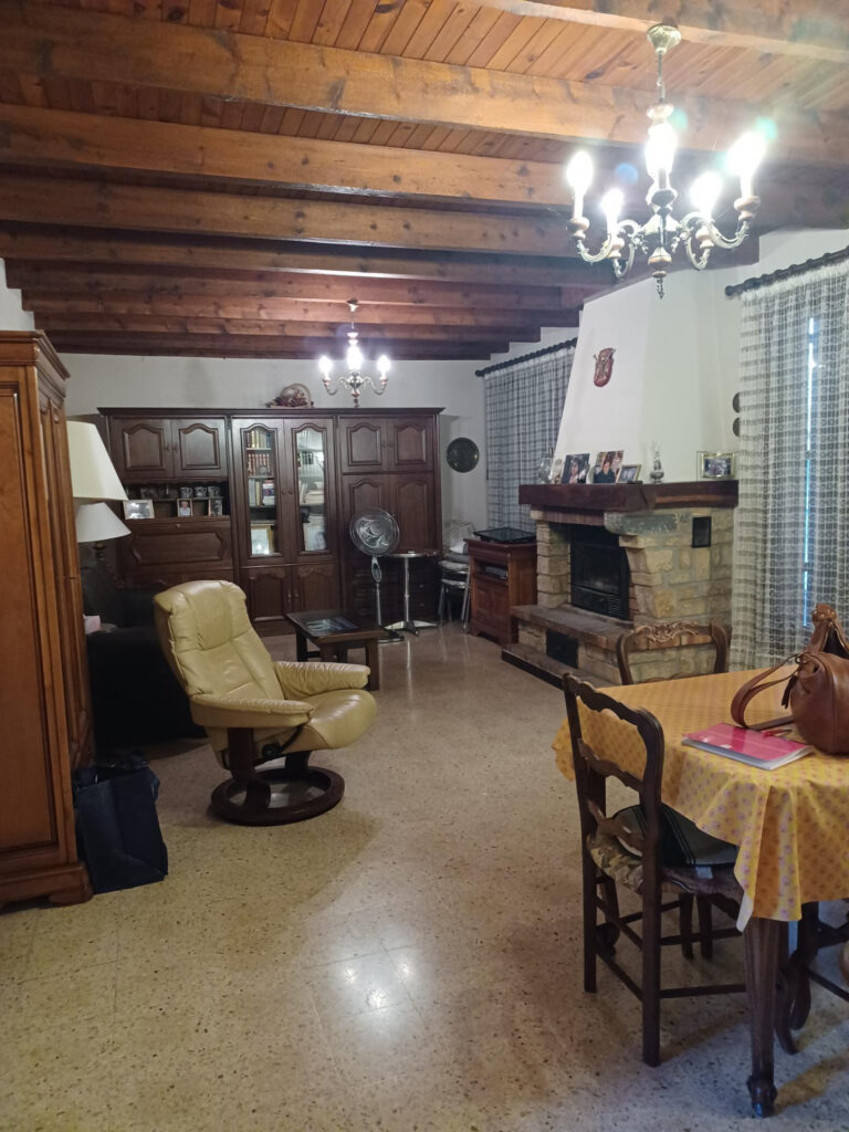 Maison Nyons 26110 – 4 pièces – 3 chambres – 94 m²