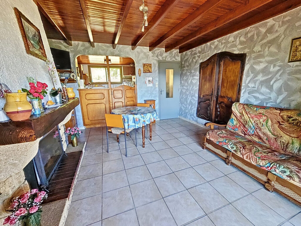 Maison avec vue sur les montagnes – 5 pièces – 4 chambres – 88 m²