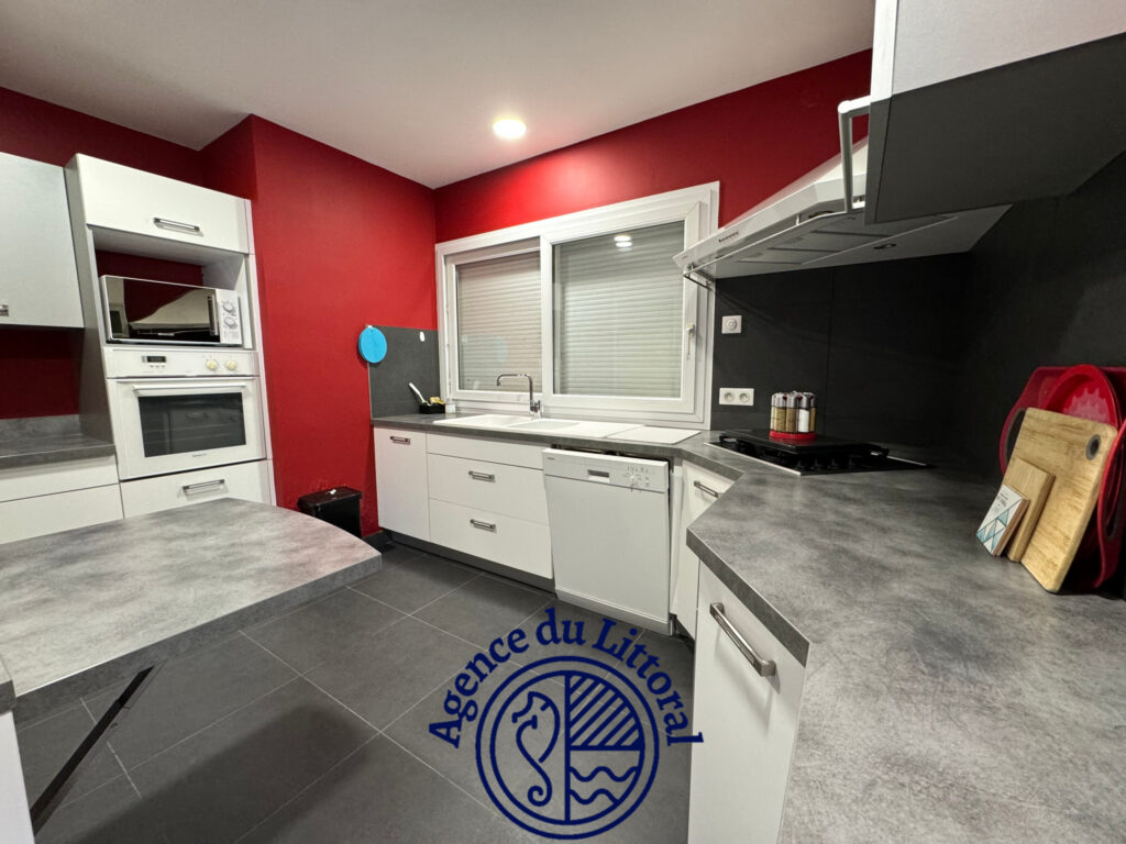 St Georges de Didonne, pleine vue mer, très bel appartement – 4 pièces – 3 chambres – 124.21 m²