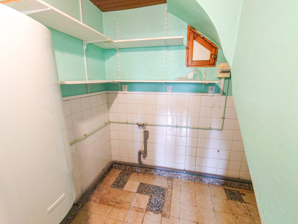 Maison dans un magnifique village des Pyrénées  – 6 pièces – 4 chambres – 132 m²