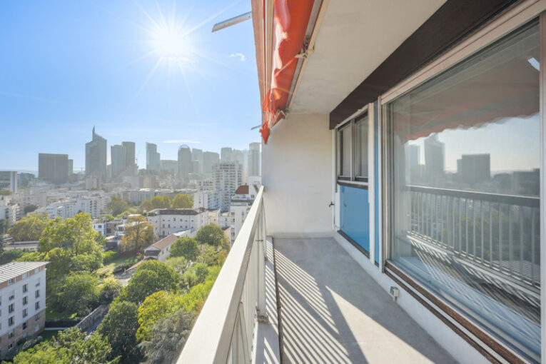 Courbevoie (92) – Quai de Seine – Appartement familial – 3 pièces – 2 chambres – 68 m²