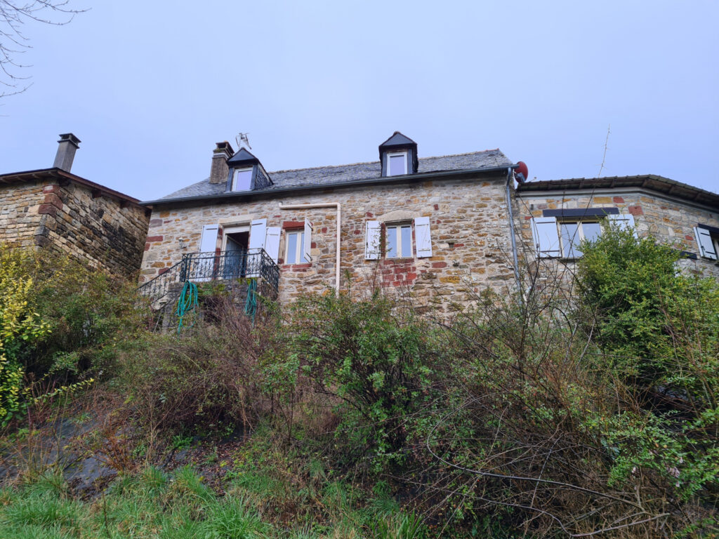 Maison de Bourg à TURENNE – 4 pièces – 2 chambres – 126 m²