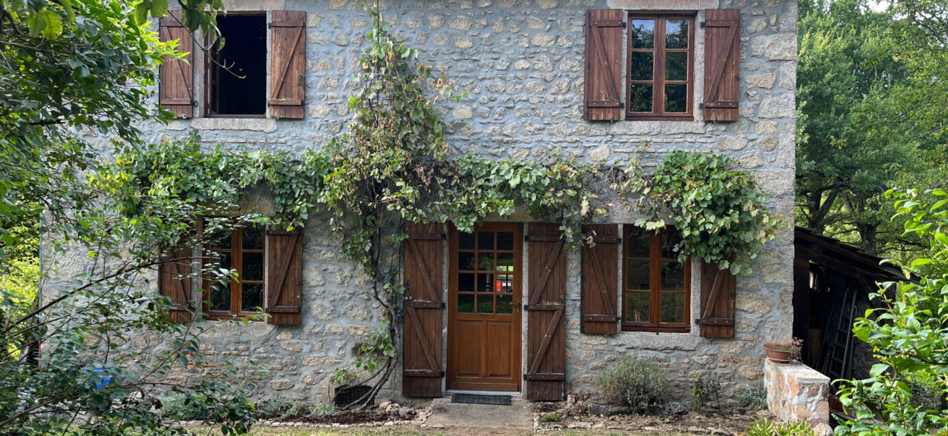 Montagne bourbonnaise, 18km de Vichy, maison de vacances – 5 pièces – 3 chambres – 70 m²