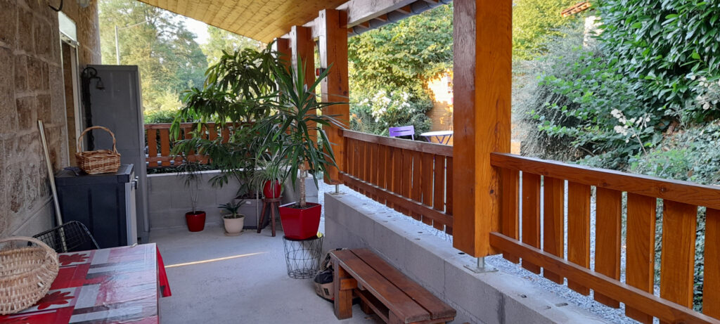 Maison / Villa d’exception sur les hauteurs de AUBUSSON (7km – 4 pièces – 2 chambres – 90 m²