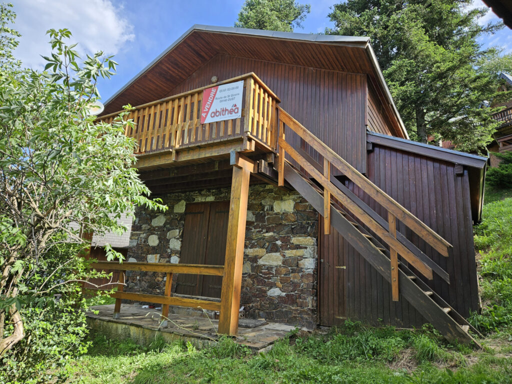 Chalet avec magnifique vue sur la montagne – 4 pièces – 3 chambres – 60 m²