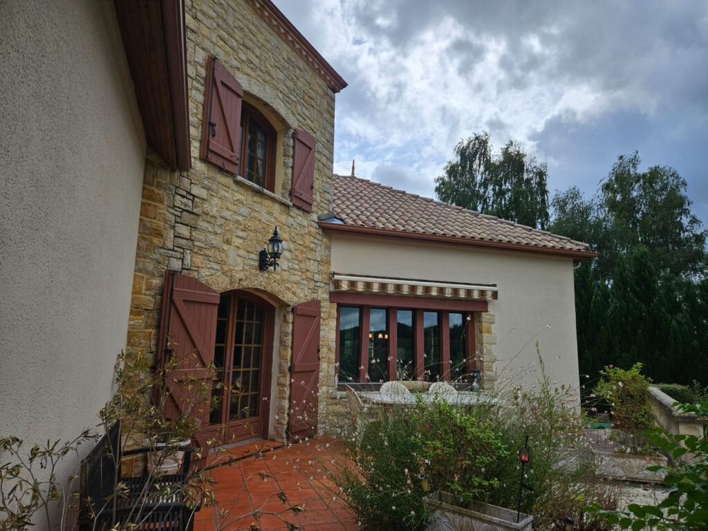 Maison 5 Pièces 171m2 Piscine Couverte – 5 pièces – 4 chambres – 171.29 m²