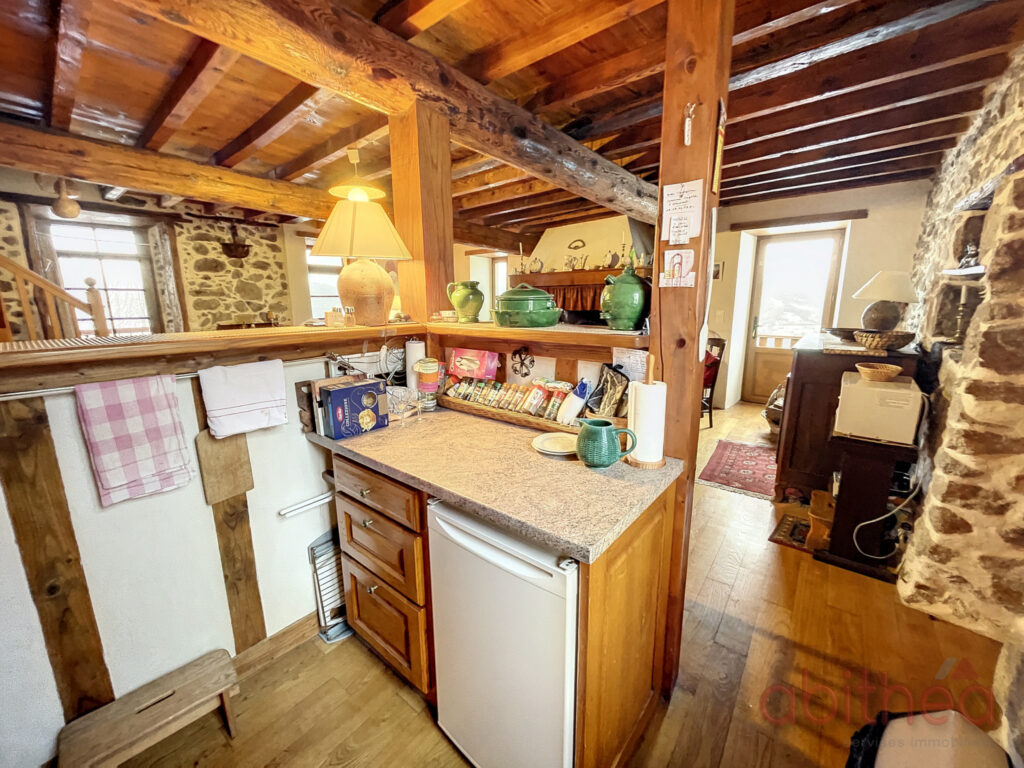 Maison en pierre de 170m2 avec vue  – 6 pièces – 4 chambres – 170 m²