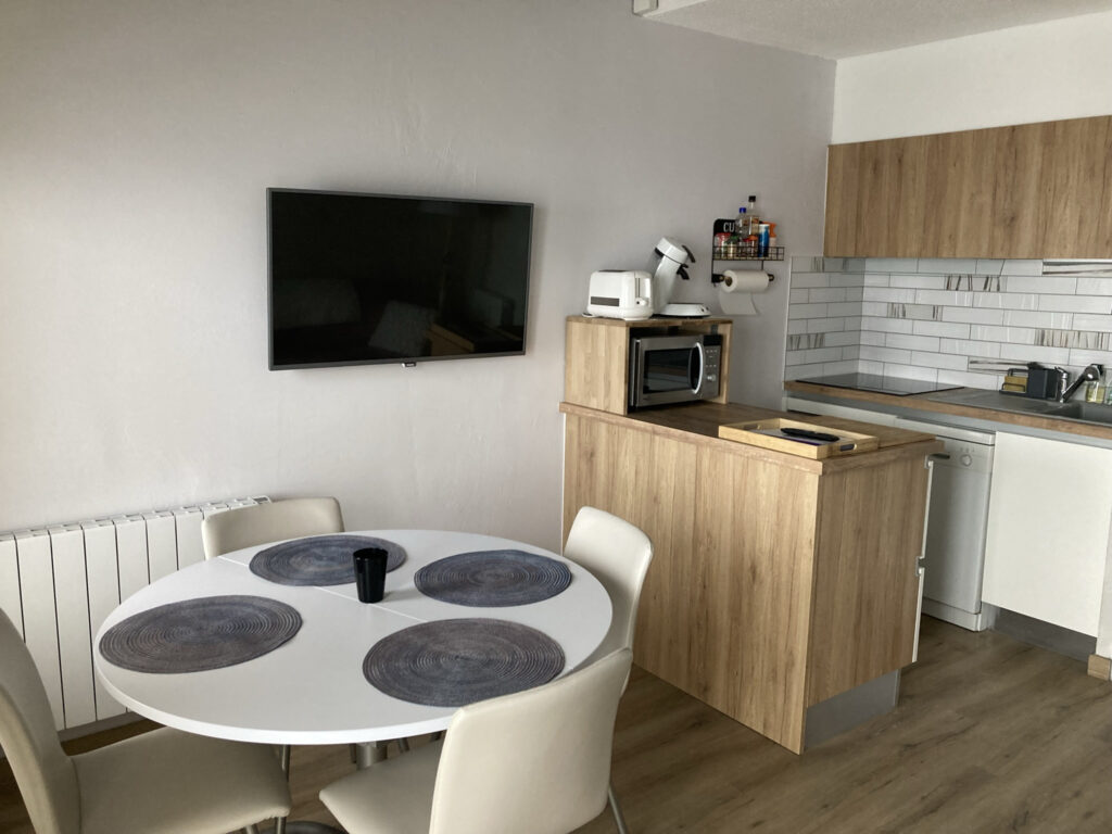 PIED DES PISTES APPARTEMENT AVEC GARAGE – 2 pièces – 1 chambre – 36 m²