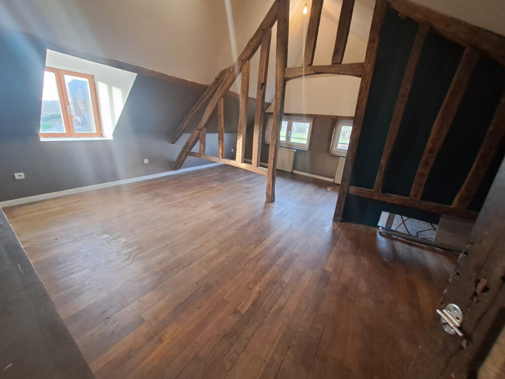 AISNE GERGNY Belle maison de campagne située au calme – 9 pièces – 6 chambres – 206 m²