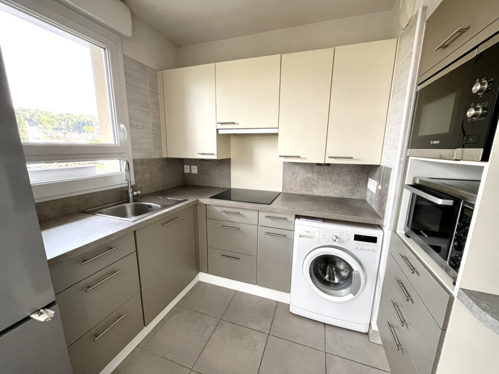 3/4P TOIT TERRASSE VUE PANORAMIQUE – 3 pièces – 2 chambres – 72.8 m²