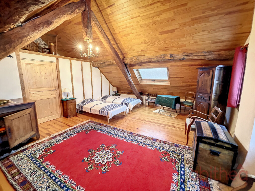 Maison en pierre de 170m2 avec vue  – 6 pièces – 4 chambres – 170 m²