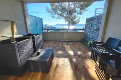 TAMARIS, T2 avec terrasse et parking privatif PLEINE VUE MER – 2 pièces – 1 chambre – 27 m²