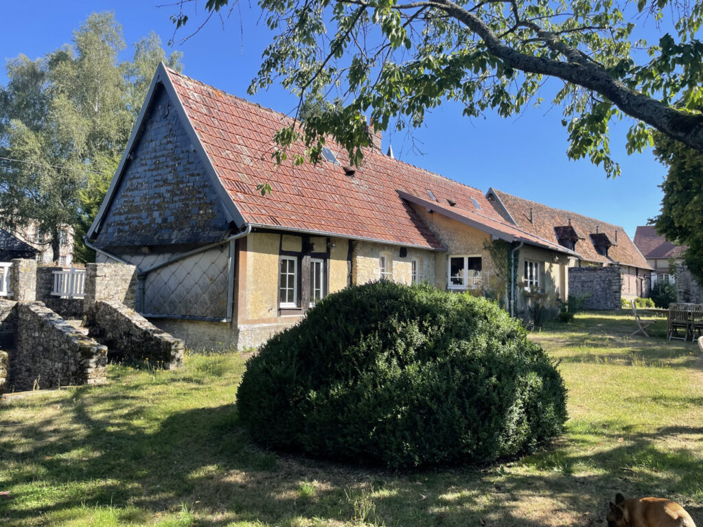 Maison DAMPIERRE EN BRAY  – 8 pièces – 4 chambres – 211 m²