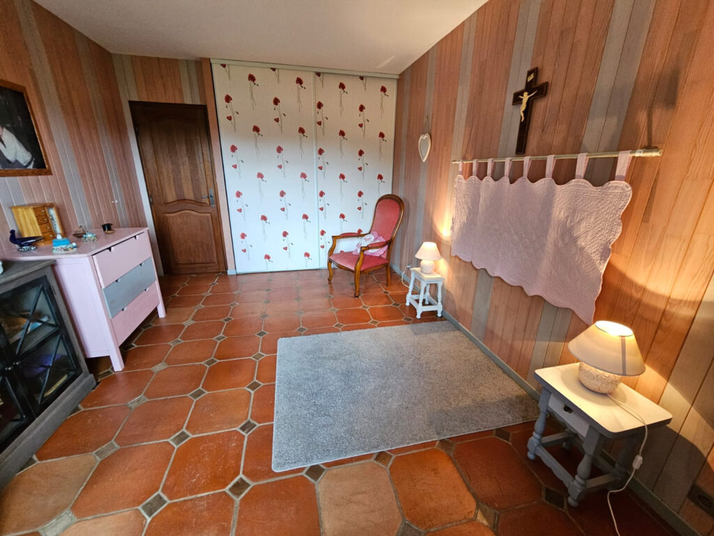 Maison 5 Pièces 171m2 Piscine Couverte – 5 pièces – 4 chambres – 171.29 m²