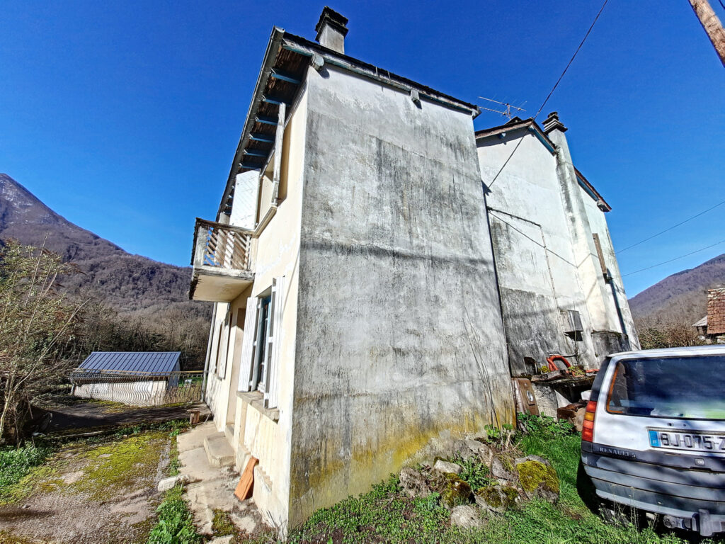 Maison 2 chambres avec vue sur les montagnes  – 3 pièces – 2 chambres – 63 m²