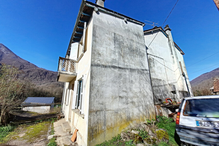 Maison à vendre à Ercé