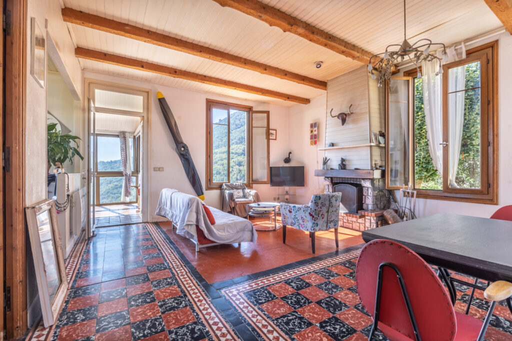 Charmante maison avec vue panoramique de 4 pièces  – 4 pièces – 3 chambres – 80 m²