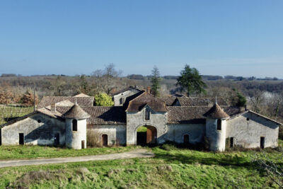 Propriété XIXe à restaurer  – 12 pièces – 6 chambres – 400 m²