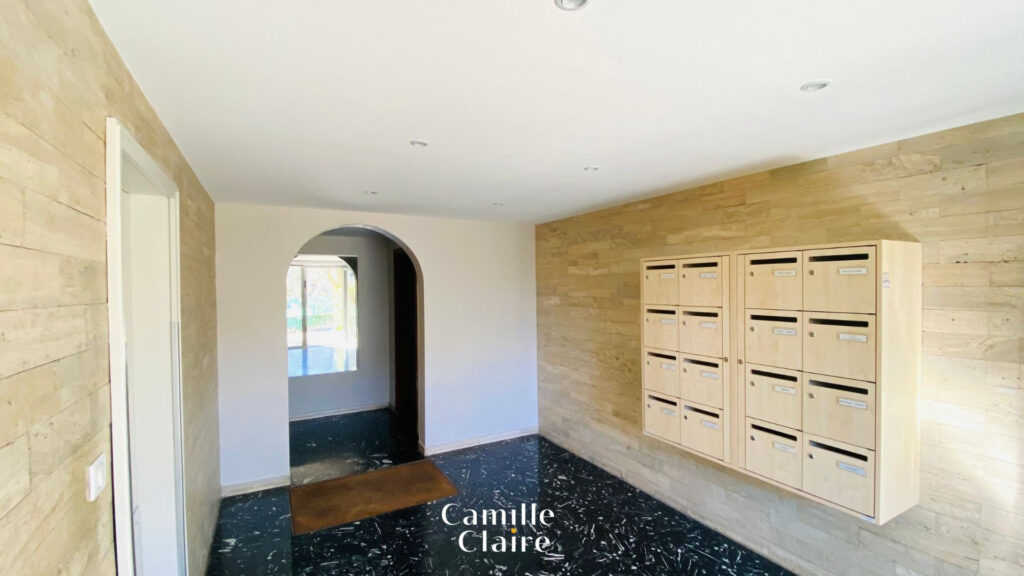 Dernier étage : Appartement T3 – T4 avec terrasse – résidenc – 4 pièces – 3 chambres – 90 m²