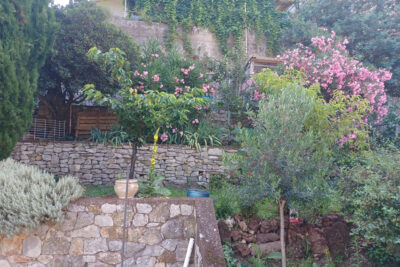 Charmante propriété de 111 m2 rénovée, avec appartement  – 6 pièces – 4 chambres – 111 m²