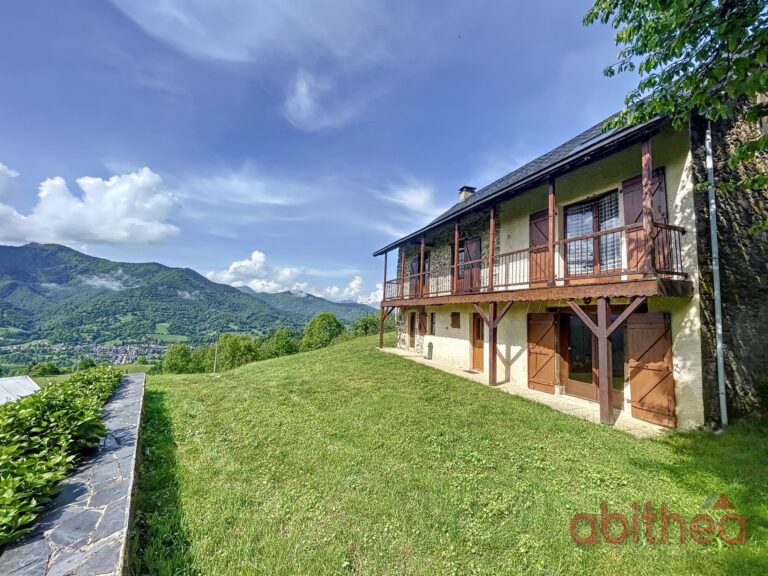 Maison en pierre de 170m2 avec vue  – 6 pièces – 4 chambres – 170 m²