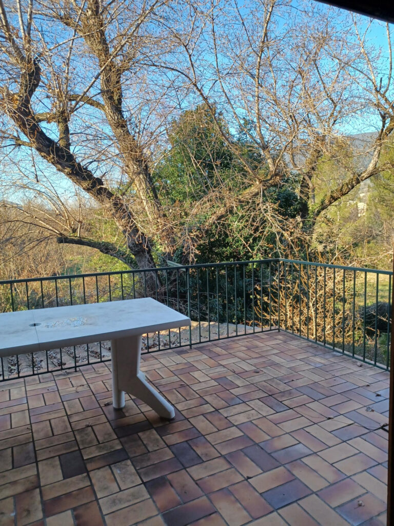 Maison Nyons 26110 – 4 pièces – 3 chambres – 94 m²