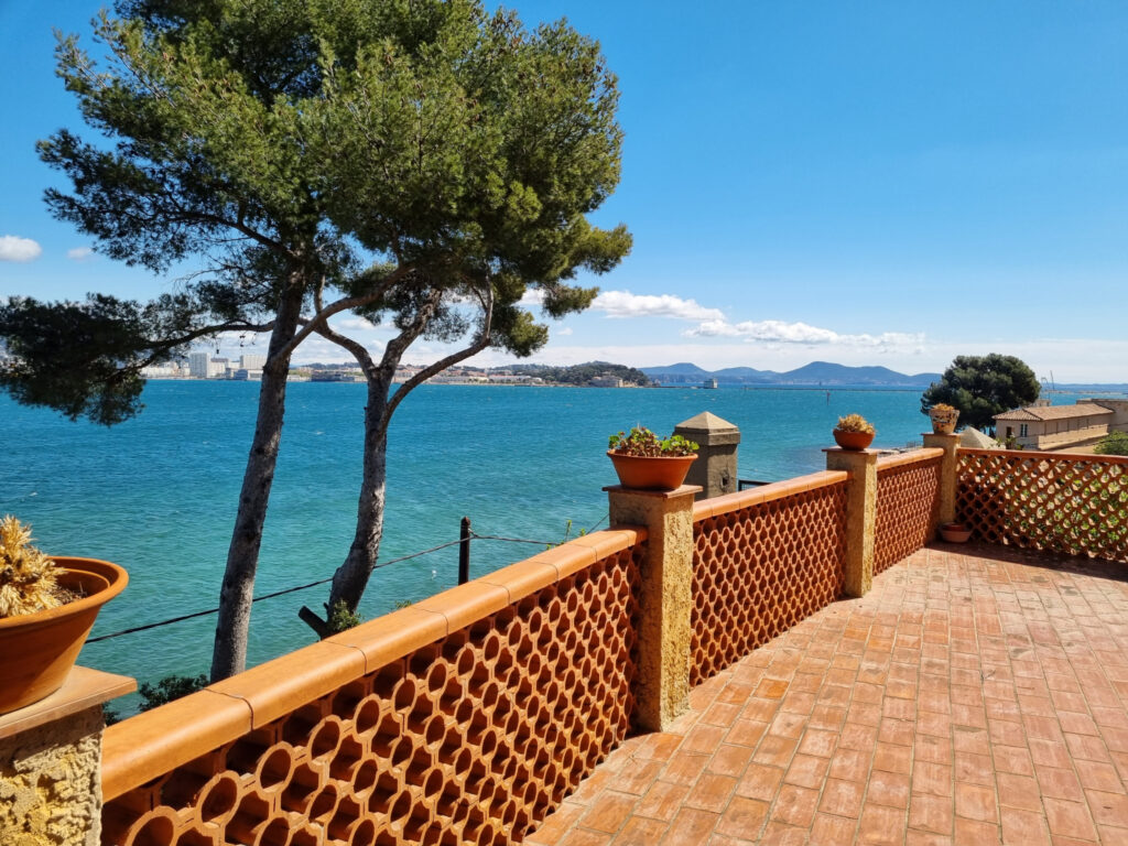 MAISON PLEINE VUE MER  – 5 pièces – 4 chambres – 150 m²