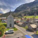 Ferme traditionnelle savoyarde de cinq chambres dans le quartier le plus recherché de Morzine – 10 pièces – 7 chambres – 10 voyageurs – 190 m²