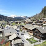 Ferme traditionnelle savoyarde de cinq chambres dans le quartier le plus recherché de Morzine – 10 pièces – 7 chambres – 10 voyageurs – 190 m²