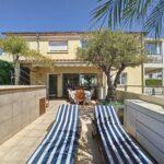 Vente en Nue-Propriété d’un penthouse en plein cœur de Cannes avec Piscine et Vue Mer – 5 pièces – 3 chambres – 2 voyageurs – 141.05 m²