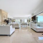 Vente en Nue-Propriété d’un penthouse en plein cœur de Cannes avec Piscine et Vue Mer – 5 pièces – 3 chambres – 2 voyageurs – 141.05 m²