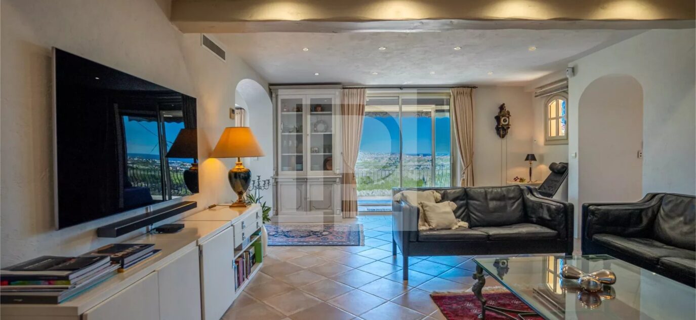 Villa de charme proche du bord de mer – 5 pièces – 3 chambres – 140 m²