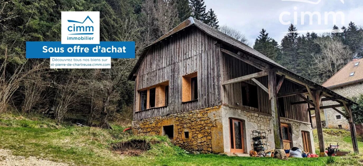 Grange rénovée avec vue imprenable sur Chamechaude – 6 pièces – 3 chambres – 8 voyageurs – 118.5 m²