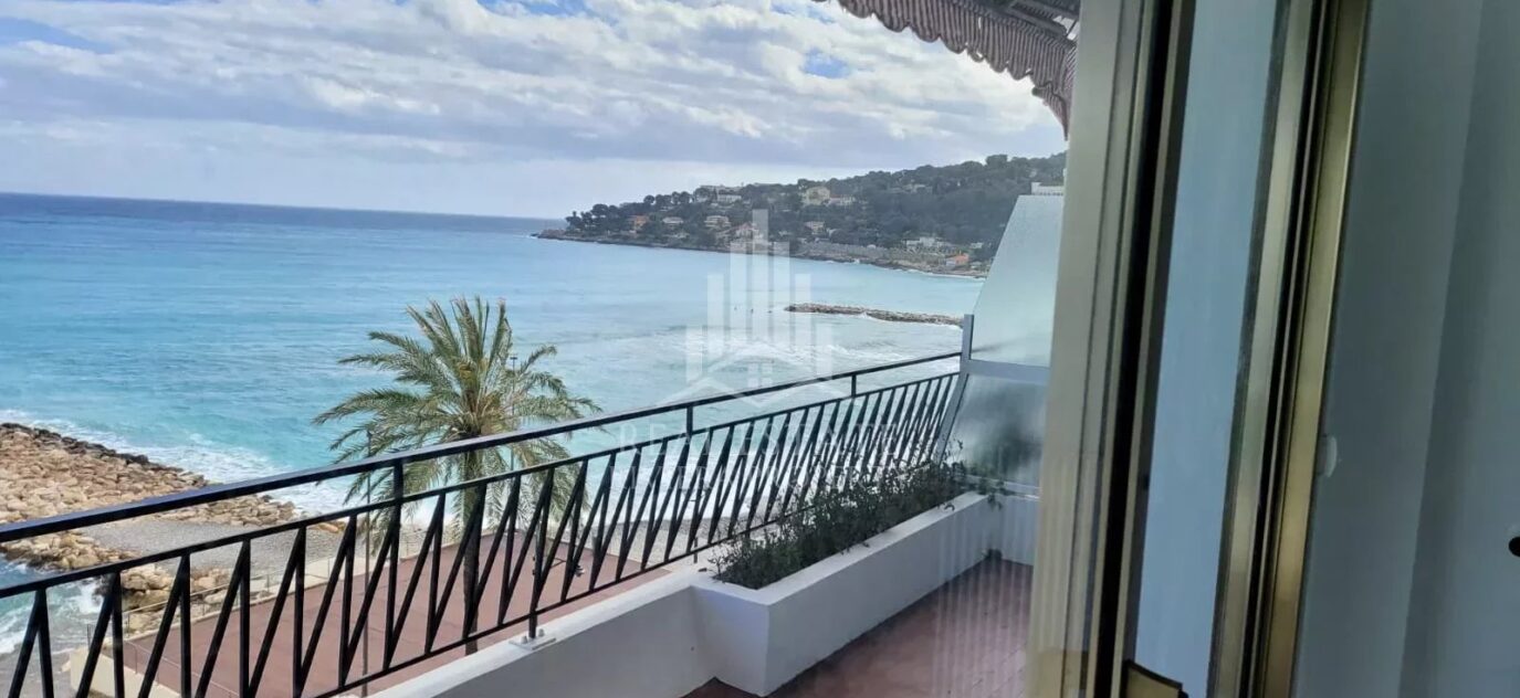 Roquebrune-Cap-Martin front de mer T2 terrasse et cave – 2 pièces – NR chambres – 2 voyageurs – 37 m²