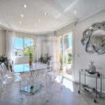 Mougins – Dans un quartier résidentiel – 6 pièces – 4 chambres – 10 voyageurs – 192 m²