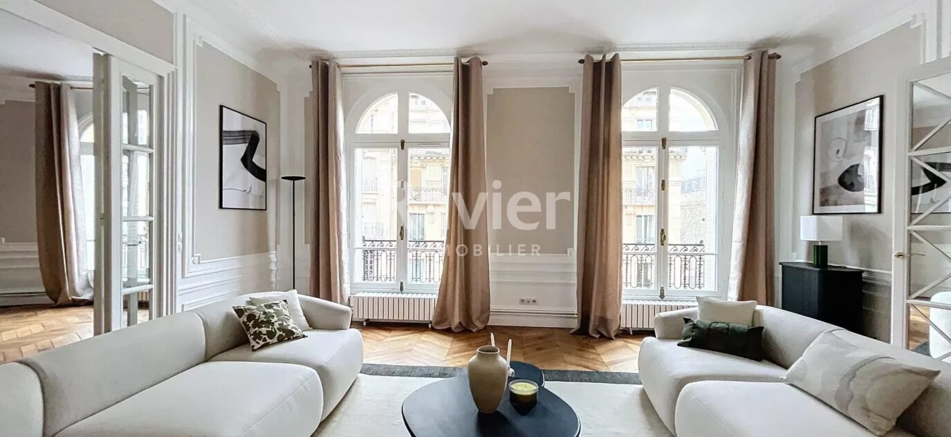 Rue Du Maréchal Harispe – Vue Tour Eiffel – 8 pièces – 5 chambres – 8 voyageurs – 308.13 m²