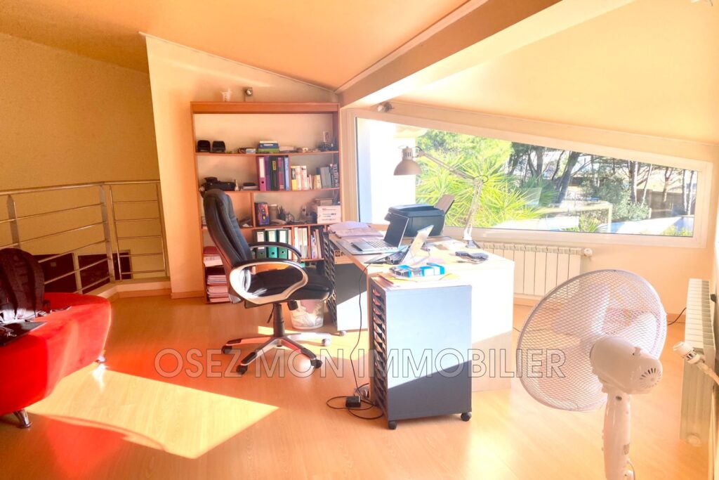 vente villa 9 Pièce(s) – 9 pièces – 6 chambres – 340.00 m²