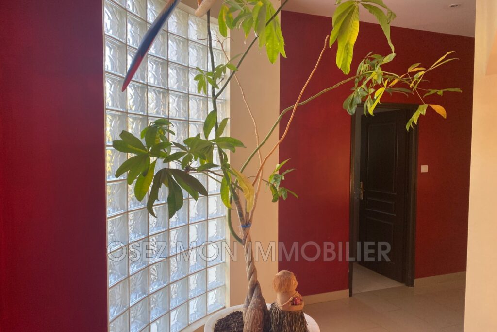vente villa 9 Pièce(s) – 9 pièces – 6 chambres – 340.00 m²