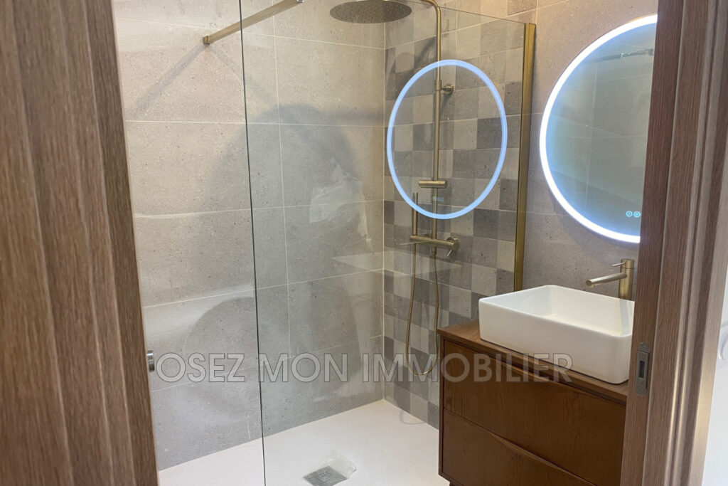 vente maison contemporaine 5 Pièce(s) – 5 pièces – 4 chambres – 140.00 m²