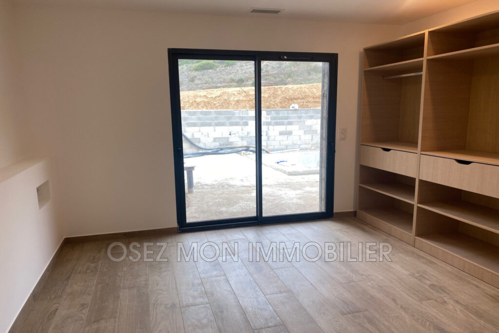 vente maison contemporaine 5 Pièce(s) – 5 pièces – 4 chambres – 140.00 m²